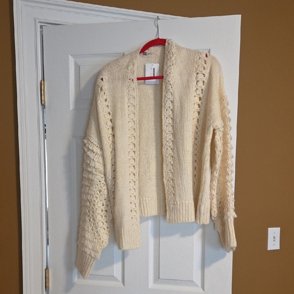 Chic Cream Women's Cardigan